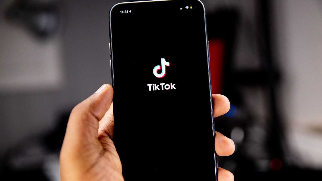 tiktok-brings-the-feature-that-instagram-removed.jpg